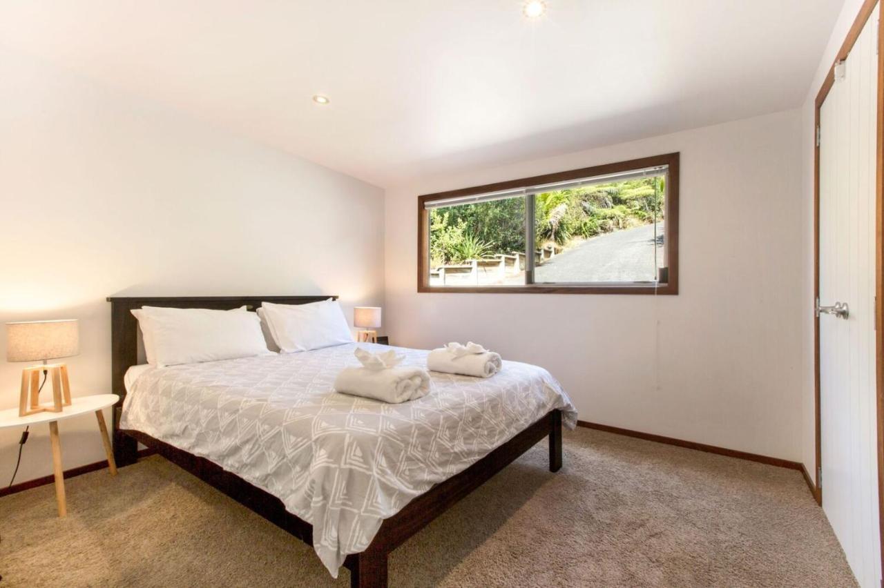 Karaka Sanctuary With Spa Pool By Waiheke Unlimited Oneroa Bilik gambar